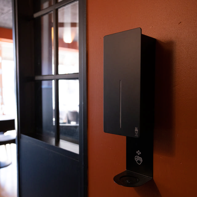 LOKI berøringsfri dispenser til skumsæbe/-desinfektion, sort